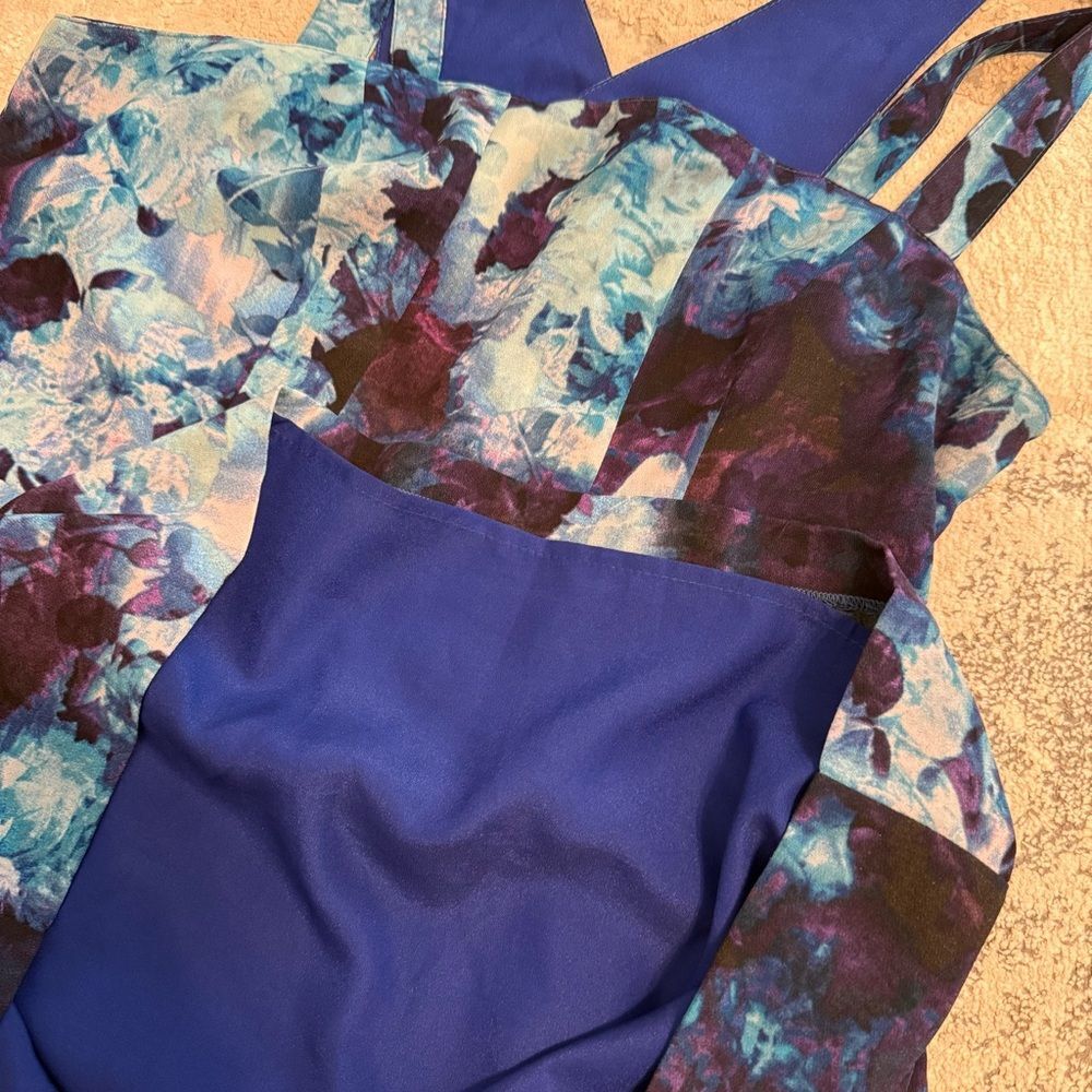 Silence + Noise Abstract Floral Batik Mini Dress with Cutout Cross-Back Size 12 - Picture 6 of 9